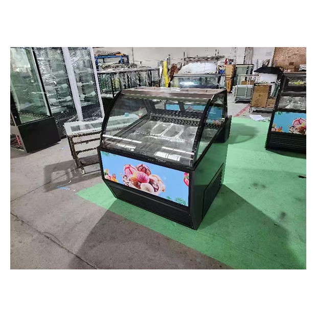 I negozi di gelati / negozi di comodità utilizzano frigoriferi commerciali in acciaio inossidabile in vetro