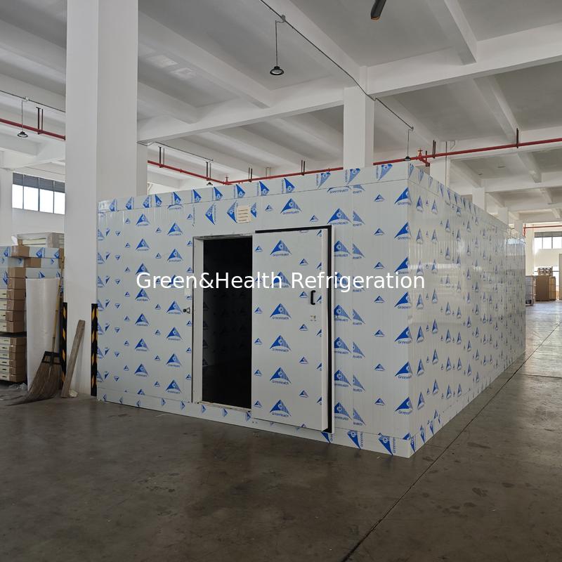 Sala frigorifera di dimensioni personalizzabili con schiuma di poliuretana dura e scongelamento elettrico automatico per una conservazione ottimale degli alimenti